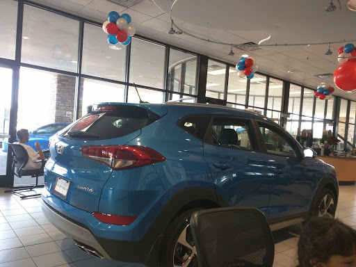Hyundai Dealer «San Tan Hyundai», reviews and photos, 3252 S Auto Way, Gilbert, AZ 85297, USA