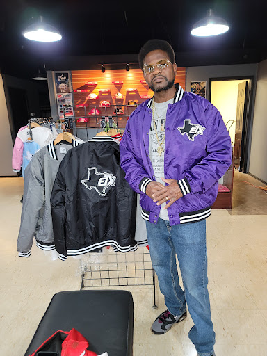 Movie Theater «Studio Movie Grill», reviews and photos, 8954 S. Broadway Ave., Tyler, TX 75703, USA