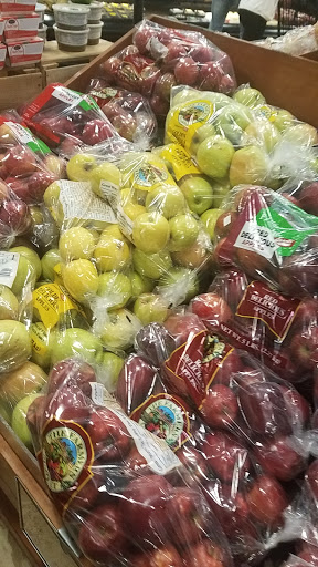 Supermarket «Giant Eagle», reviews and photos, 1700 Corporate Woods Pkwy, Uniontown, OH 44685, USA