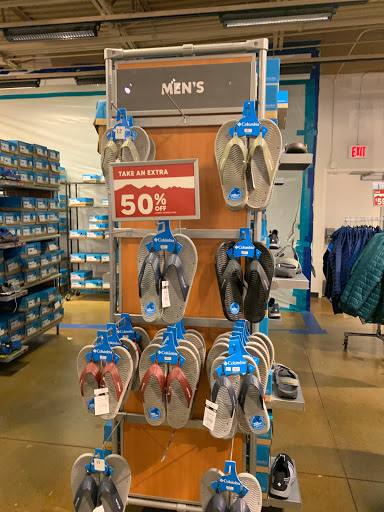 Clothing Store «Columbia Sportswear Outlet Store at Allen Premium Outlets», reviews and photos, 820 Stacy Rd #470, Allen, TX 75013, USA