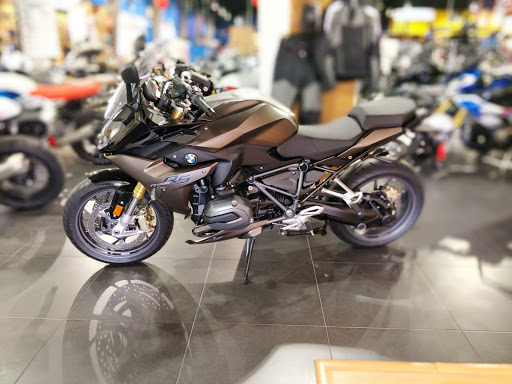 BMW Motorcycle Dealer «BMW Motorcycles of Austin», reviews and photos, 11405 N Interstate Hwy 35, Austin, TX 78753, USA