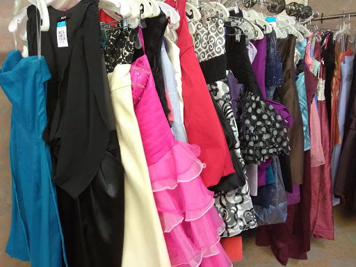 Thrift Store «Thrift Town», reviews and photos, 3900 Menaul Blvd NE, Albuquerque, NM 87110, USA