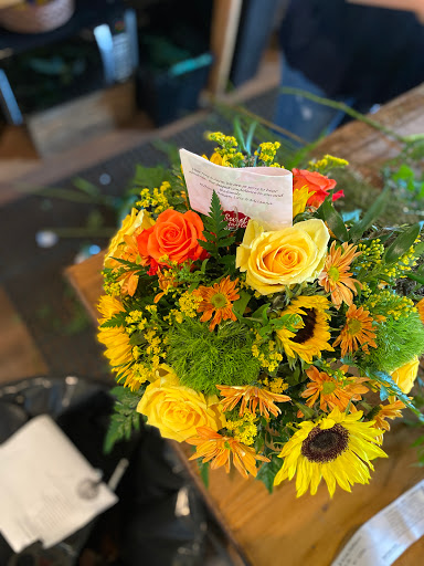 Florist «Secret Garden Florist & Gift Shop, Inc», reviews and photos, 2294 NY-208, Montgomery, NY 12549, USA