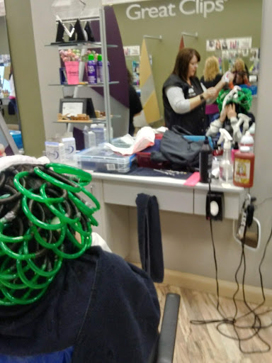 Hair Salon «Great Clips», reviews and photos, 4928 Bill Gardner Pkwy, Locust Grove, GA 30248, USA