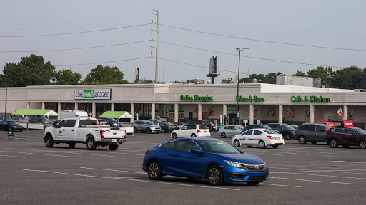 Supermarket «The Fresh Grocer of Grays Ferry», reviews and photos, 3021 Grays Ferry Ave, Philadelphia, PA 19146, USA