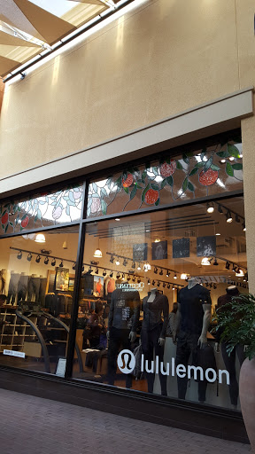 Sportswear Store «lululemon», reviews and photos, 750 Spectrum Center Dr, Irvine, CA 92618, USA