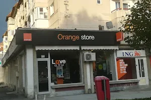 Orange store Curtea de Arges image