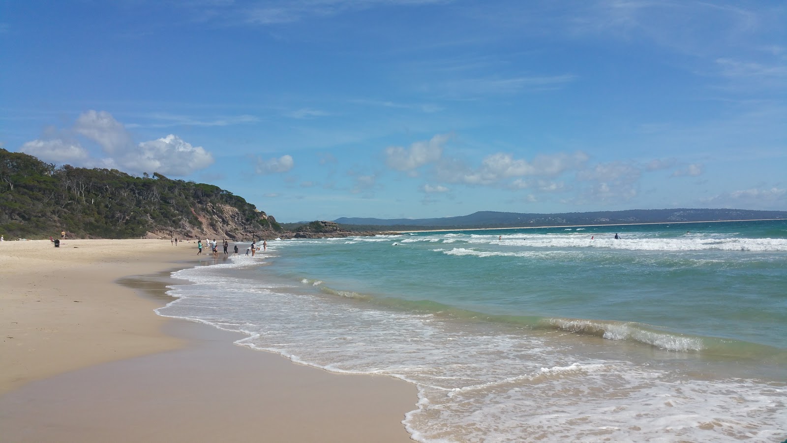 Pambula Beach的照片 带有碧绿色纯水表面