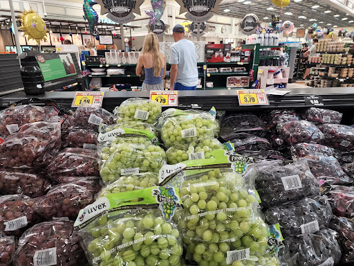 Grocery Store «Harris Teeter», reviews and photos, 33 Office Park Rd, Hilton Head Island, SC 29928, USA