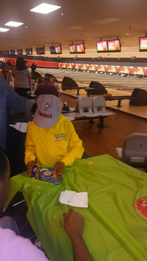 Bowling Alley «AMF Lancaster Lanes», reviews and photos, 4913 Transit Rd, Depew, NY 14043, USA