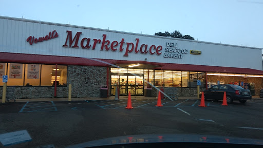 Vowells Market, 1780 Simpson Hwy 149, Mendenhall, MS 39114, USA, 