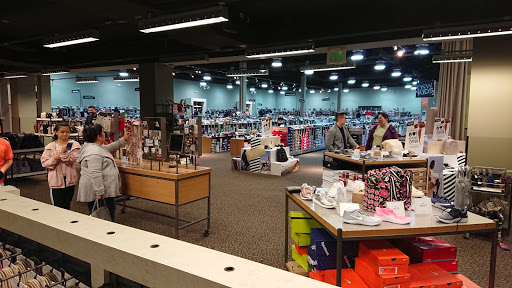 DSW Designer Shoe Warehouse