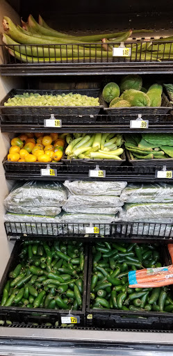 Grocery Store «J & J Foods», reviews and photos, 1075 Jesse Jewell Pkwy, Gainesville, GA 30501, USA