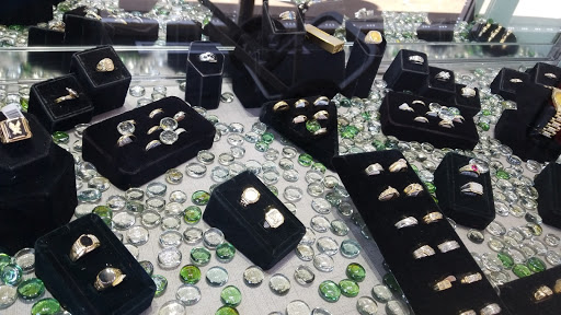 Pawn Shop «Able Pawn Shop», reviews and photos, 1532 Belvidere St, Waukegan, IL 60085, USA