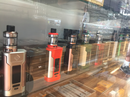 Vaporizer Store «Smoke Depot & Vapor Lounge», reviews and photos, 26930 The Old Rd, Valencia, CA 91381, USA