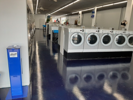 Dry Cleaner «Holly Coin Laundry & Dry Cleaners», reviews and photos, 15199 N Holly Rd, Holly, MI 48442, USA