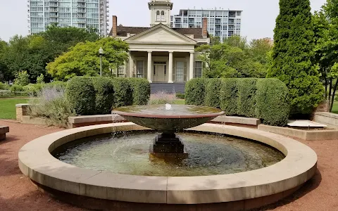 Chicago Women's Park & Garden image