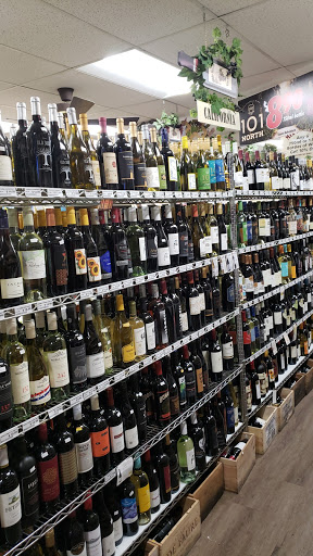 Liquor Store «Village Pump Liquors», reviews and photos, 4901 Greenbelt Rd, College Park, MD 20740, USA