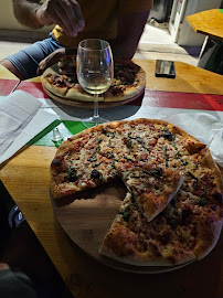 Plats et boissons du Pizzeria Si Una Pizz'a à Sanary-sur-Mer - n°4