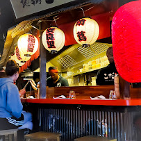 Atmosphère du Restaurant de nouilles (ramen) Kodawari Ramen (Yokochō) à Paris - n°17