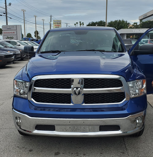 Car Dealer «Gator Chrysler Dodge Jeep», reviews and photos, 840 S Harbor City Blvd, Melbourne, FL 32901, USA