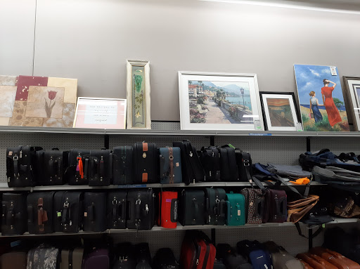 Thrift Store «Goodwill Aurora - Belleview», reviews and photos, 14400 E Belleview Ave, Aurora, CO 80015, USA