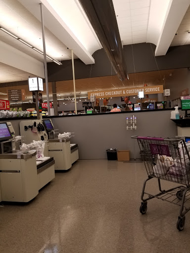 Grocery Store «Super Stop & Shop», reviews and photos, 446 Putnam Pike, Greenville, RI 02828, USA