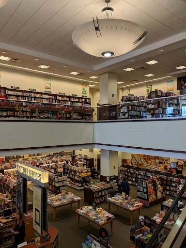 Book Store «Barnes & Noble», reviews and photos, 1 Levee Way, Newport, KY 41071, USA