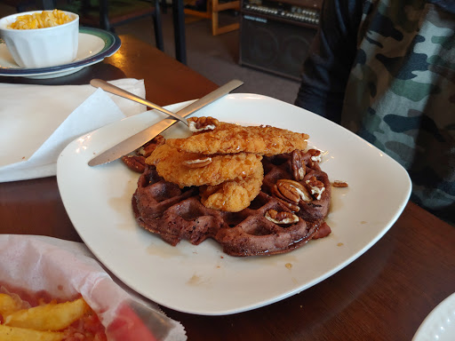 Restaurant «The Pineapple Tea Room & Coffee Shoppe», reviews and photos, 604 Colwyn St, Cumberland Gap, TN 37724, USA