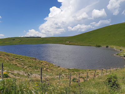 Lac de Saint-Alyre à Saint-Alyre-és-Montagne