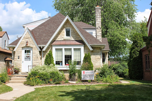 Roofing Contractor «Smart Roofing & Sheet Metal», reviews and photos, 4985 S Sunny Slope Rd, New Berlin, WI 53151, USA