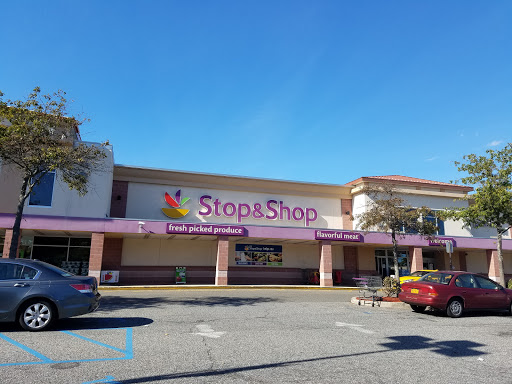 Supermarket «Super Stop & Shop», reviews and photos, 533 E Main St, Bay Shore, NY 11706, USA