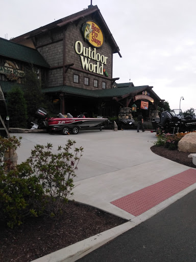 Sporting Goods Store «Bass Pro Shops», reviews and photos, 1 Bass Pro Dr, Bridgeport, CT 06608, USA