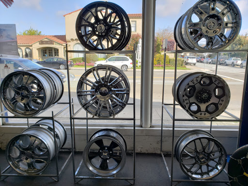 Hanlons Tire Service image