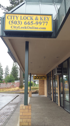 Locksmith «City Lock & Key», reviews and photos, 901R SW Highland Dr, Gresham, OR 97080, USA