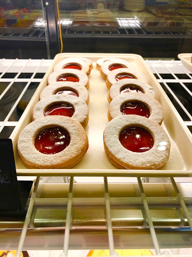 American Restaurant «Midtown Cafe & Dessertery», reviews and photos, 151 Stratford Rd NW, Winston-Salem, NC 27104, USA