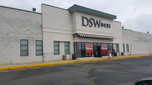 DSW Designer Shoe Warehouse, 25 Ronson Rd, Iselin, NJ 08830, USA, 