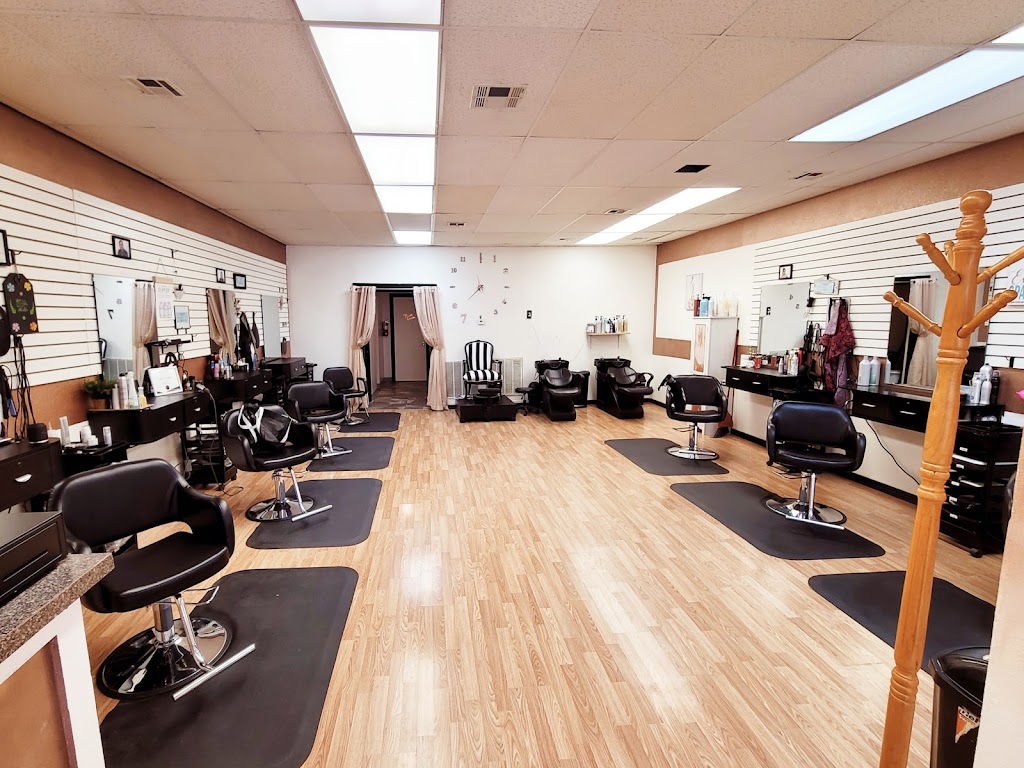 Indy Style Salon & Spa 67301