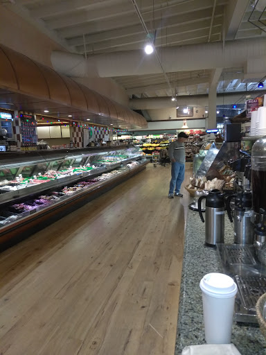 Grocery Store «Roberts Market & Liquor», reviews and photos, 3015 Woodside Rd, Redwood City, CA 94062, USA