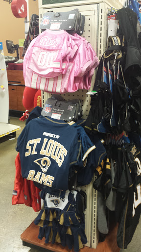 Pet Supply Store «PetSmart», reviews and photos, 8500 N Evanston Ave, Kansas City, MO 64157, USA