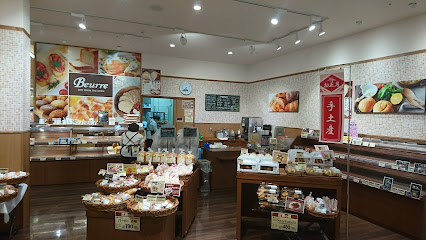 Beurre(ボーレ)ウオロク魚沼店