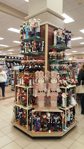 Home Goods Store «Christmas Tree Shops», reviews and photos, 65 Faunce Corner Rd, North Dartmouth, MA 02747, USA