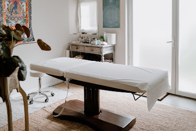 Sabine Hulin-Médecine Traditionnelle Chinoise- PLOUGASTEL: Acupuncture, Massages Tuina et soins pour enfants et nourrissons. à Plougastel-Daoulas