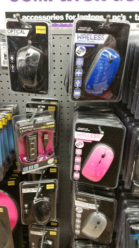 Variety Store «Five Below», reviews and photos, 1851 Sunrise Hwy, Bay Shore, NY 11706, USA