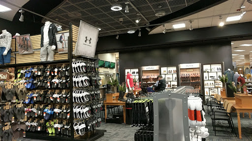 Sporting Goods Store «SCHEELS», reviews and photos, 2800 S Columbia Rd, Grand Forks, ND 58201, USA