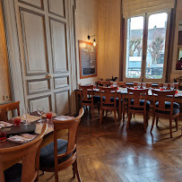 Atmosphère du Restaurant français Restaurant Cocquempot à Montreuil-sur-Mer - n°2