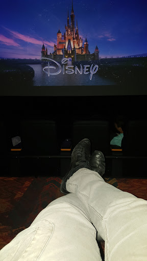 Movie Theater «Regal Cinemas Magnolia Place 16», reviews and photos, 9645 Westview Dr, Coral Springs, FL 33076, USA