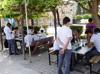 Karaağaç Nuran Yılmaz Çok Programlı Anadolu Lisesi