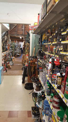 Hardware Store «Ridgefield Hardware», reviews and photos, 104 N Main Ave, Ridgefield, WA 98642, USA