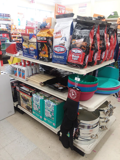 Dollar Store «FAMILY DOLLAR», reviews and photos, 276 Main St, City of Orange, NJ 07050, USA